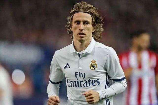 [足球之夜]韩鹏：助力小将腾飞